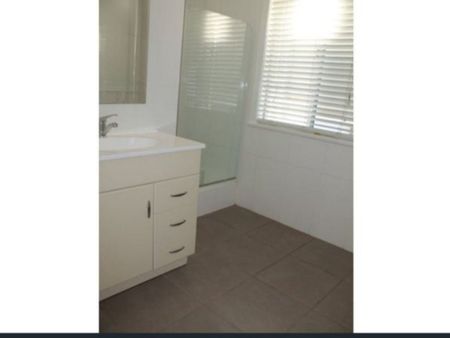 59 Toolooa Street, South Gladstone - Photo 4
