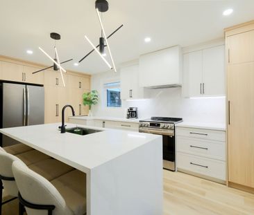 For Lease - 10 Flagstaff Road Unit# Main Floor, Toronto, Ontario - Photo 5