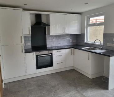 27 Kerry Drive, Killyleagh, BT30 9RL - Photo 5