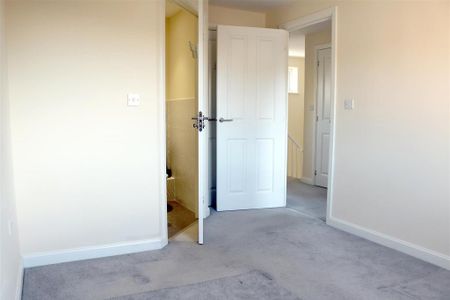 3 bedroom townhouse to rent - Photo 5