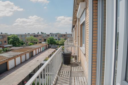 Totaal gerenoveerd appartement met 2 slaapkamers én garagebox met zicht op het groen! - Foto 3