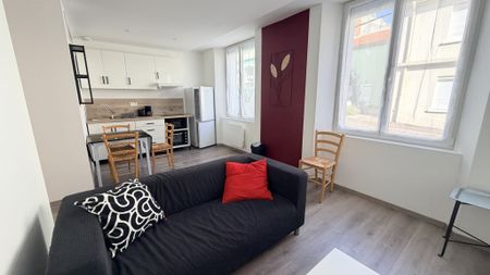Location Appartement 2 pièces 40m² LE CREUSOT 71200 - Photo 2