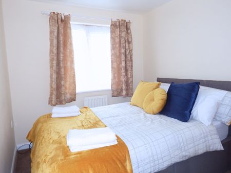 3 bed detached house to rent in Salk Road, Gorleston, Norfolk - Photo 5