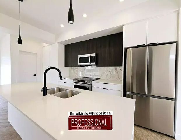 MODERN, STYLISH with GIGANTIC PANTRY | 15507 98 Avenue Northwest, Edmonton - Photo 1