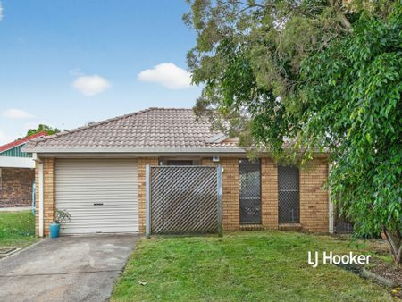 2 River Gum Close, Fitzgibbon QLD, Belconnen - Photo 3