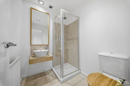 4 bedroom detached house to rent - Photo 3