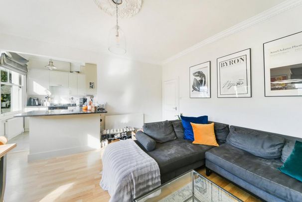 2 bedroom flat to rent - Photo 1