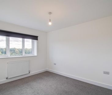 Camilla Court, Earlsheaton, Dewsbury - Photo 1