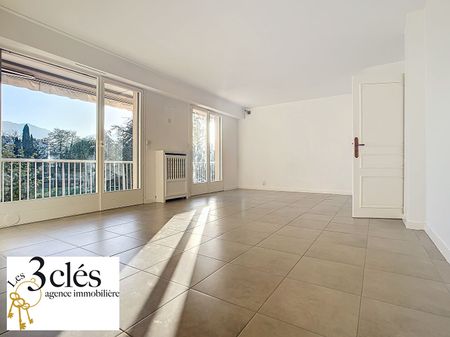 Location Appartement 4 pièces 98m² - Photo 3