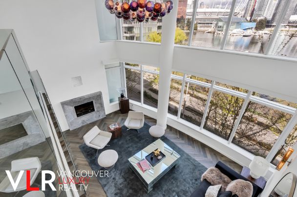 Townhouse in Vancouver East Side, BC - Photo 1