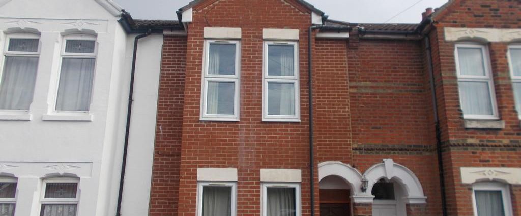 5 bedroom terraced house to rent - Photo 1