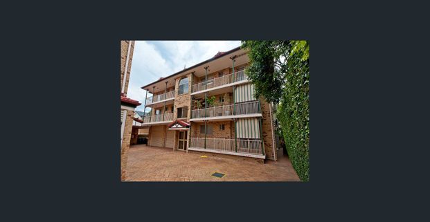 Private Unit in Great Balmoral Location - Photo 1