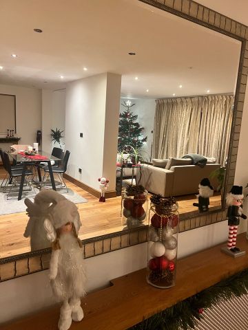 Room in a Shared House, Thursley Gardens, SW19 - Photo 2