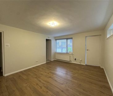 1 bedroom ground floor flat to rent - Photo 1