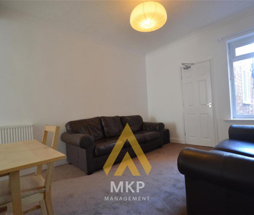 4 bedroom terraced house to rent - Photo 5