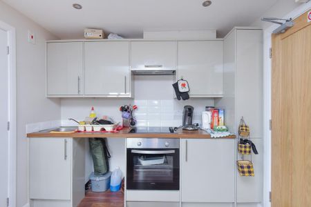 Studio to rent - Photo 5