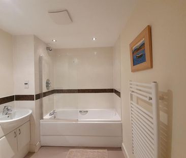 1 bedroom flat to rent - Photo 6