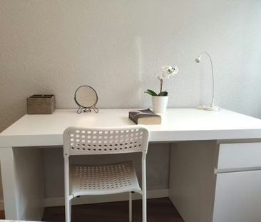 Calle de Venancio Martín, Madrid, Community of Madrid 28038 - Photo 5