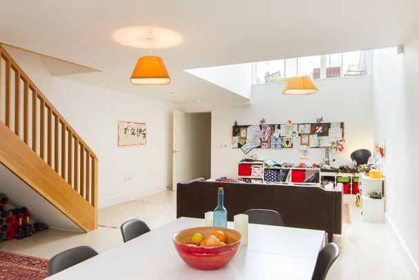 4 bedroom house to rent - Photo 1