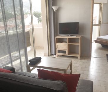À Toulon, appartement MEUBLE en location 2 pièces avec Consult Meri... - Photo 3