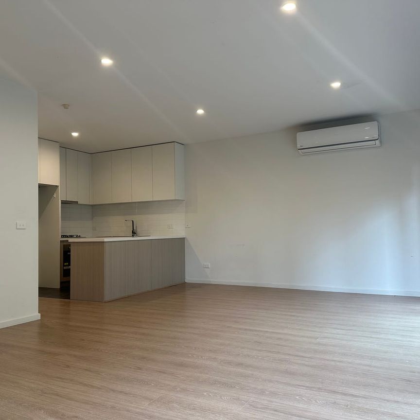 “Glorious design, Fantastic lifestyle” - Photo 1