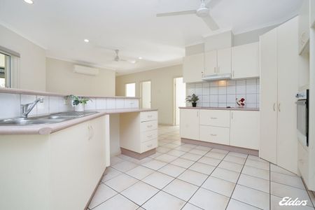 STYLISH, LOW-MAINTENANCE LIVING IN LEAFY GUNN - Photo 4