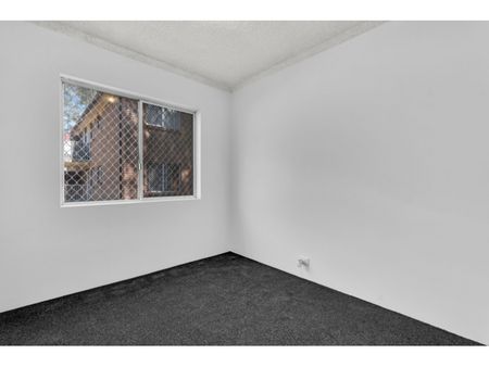 4/1 Lavinia Place - Photo 2