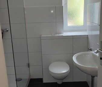 Mittendrin statt nur dabei! Renovierte 3-Zimmer Wohnung mit Balkon! - Photo 1