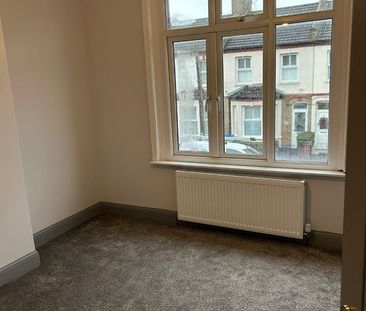 3 Bed Maisonette, Malcolm Road London, SE25 - Photo 1