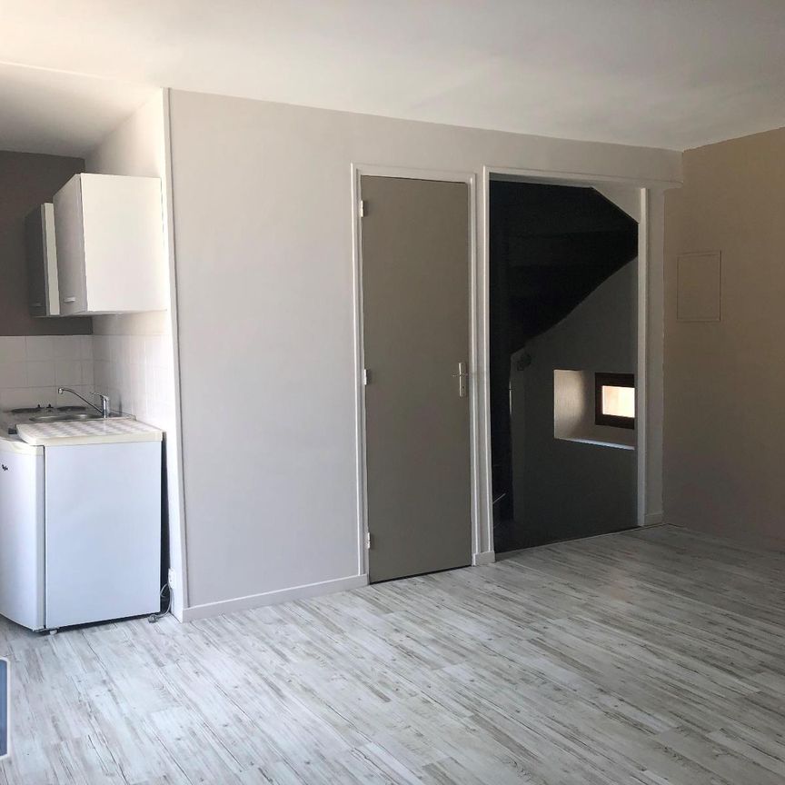 Location Appartement 2 pièces 31m² LAVAL 53000 - Photo 1
