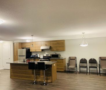 For Lease - 3 BANK SWALLOW Crescent, Kitchener, Ontario - Photo 4