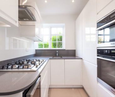 1 Bed Flat, Midholm Close, NW11 - Photo 4