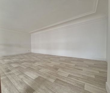 Location Appartement 1 pièce 27m² ROUBAIX 59100 - Photo 1