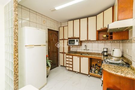 Apartamento com 3 quartos e 130m² para alugar em Rio Branco, Porto Alegre. - Foto 2