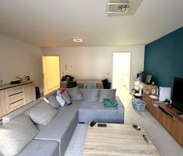 Gelijkvloers app. te huur in Zwevezele voor € 670 met 1 slaapkamer - Photo 2