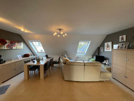 LEDE - Ruim, lichtrijk duplexappartement vlakbij de dorpskern. - Photo 4