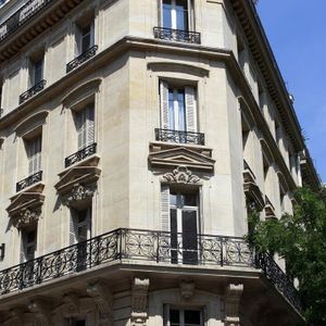 location Appartement T6 DE 195.95m² À PARIS - Photo 3