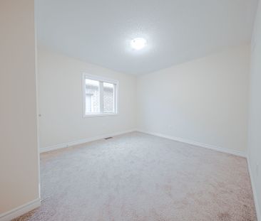 For Lease - 212 Ronald Guscott Street, Oshawa, Ontario - Photo 6