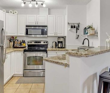 2 Bed Condo In Chaparral With Lake Access | Utilities Included | Un... - Photo 2
