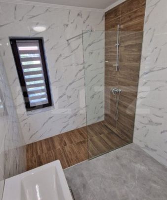 Casă de închiriat pe 3 nivele cu 6 camere in suprafata de - Fotografie 1