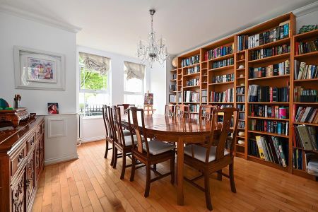 5 bedroom townhouse to rent - Photo 2