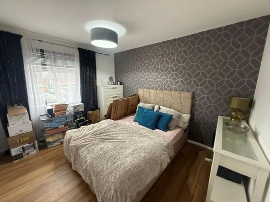 3 bedroom flat to rent - Photo 1