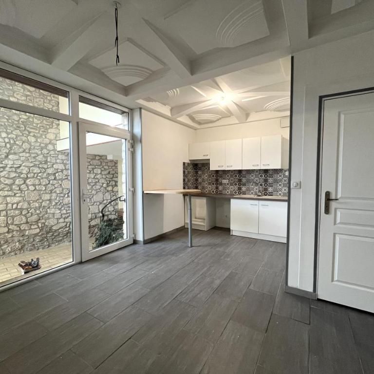 BERRU - Appartement de Type 3 en duplex avec terrasse et 2 places de parking - Photo 1