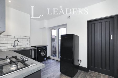 1 bedroom terraced house to rent - Photo 5