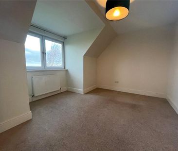 5 bedroom detached house to rent - Photo 4