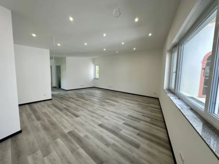 Moderne 2-Zimmer-Wohnung im Herzen von Neckargerach - Photo 3