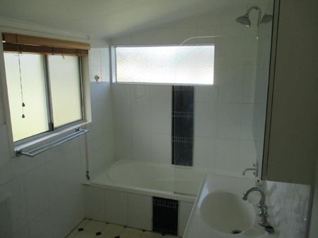 Gorgeous cottage! - Photo 3