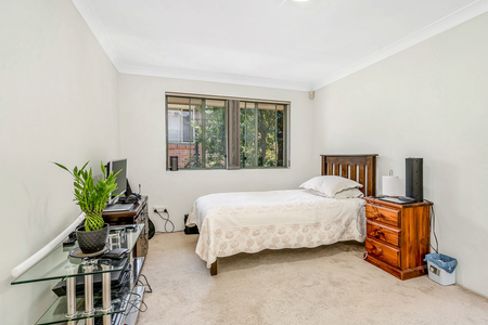 Home For Rent - Photo 3