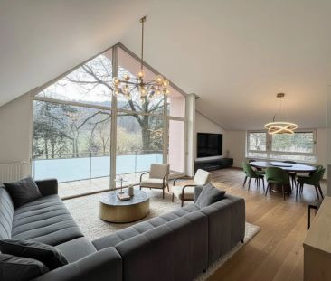 PÖTZLEINSDORF: STILVOLLE DACHGESCHOSS-WOHNUNG MIT SCHLOSSPARK-BLICK - Photo 3