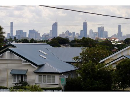 Boutique unit in Annerley - Photo 3